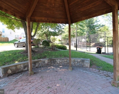 5706 Heritage Crossing Court - Photo Thumbnail 15