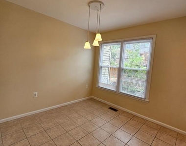 13918 Ludington Place - Photo Thumbnail 15