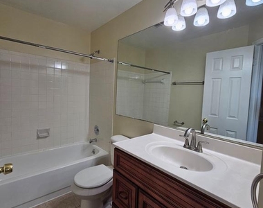 13918 Ludington Place - Photo Thumbnail 37