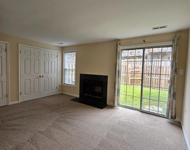 13918 Ludington Place - Photo Thumbnail 7