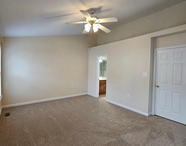 13918 Ludington Place - Photo Thumbnail 23