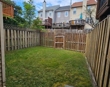 13918 Ludington Place - Photo Thumbnail 5