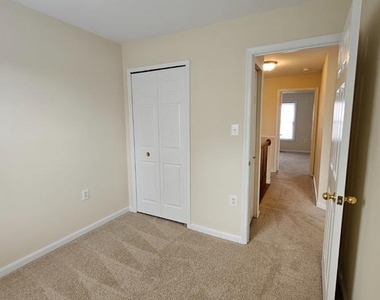 13918 Ludington Place - Photo Thumbnail 35