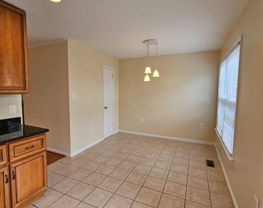 13918 Ludington Place - Photo Thumbnail 17