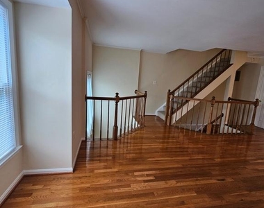 13918 Ludington Place - Photo Thumbnail 10