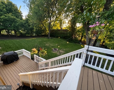 6210 Dadson Court - Photo Thumbnail 15