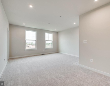 14055 Sunrise Valley Drive - Photo Thumbnail 15