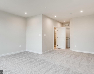 14055 Sunrise Valley Drive - Photo Thumbnail 16