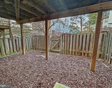 7338 Mallory Lane - Photo Thumbnail 28