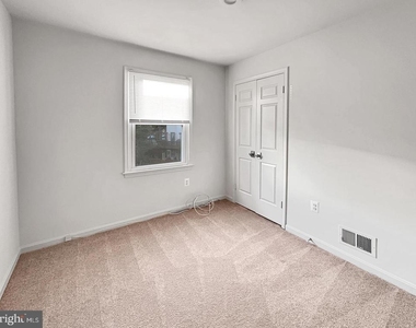 7338 Mallory Lane - Photo Thumbnail 19