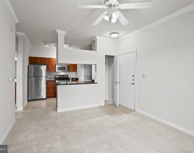 12929 Centre Park Circle - Photo Thumbnail 6