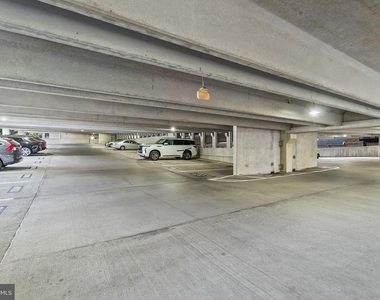 12929 Centre Park Circle - Photo Thumbnail 23