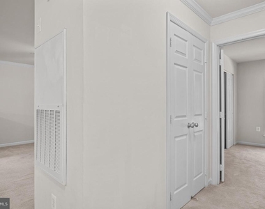 1509 North Point Drive - Photo Thumbnail 12