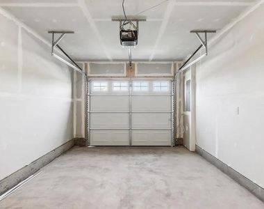 143 Willett Hollow Street - Photo Thumbnail 2