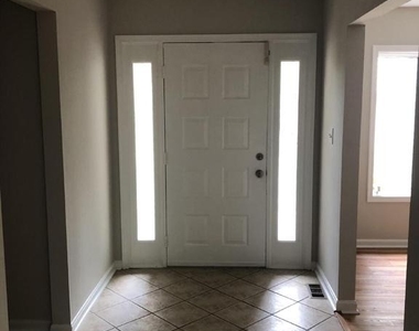 206 Fairway Circle - Photo Thumbnail 19