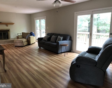 206 Fairway Circle - Photo Thumbnail 10
