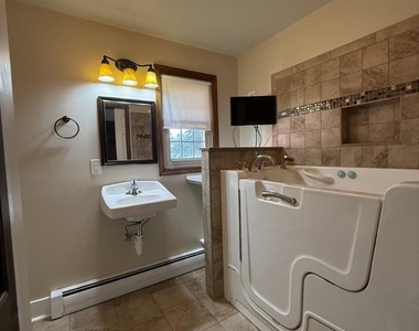 446 Hanson Avenue - Photo Thumbnail 25