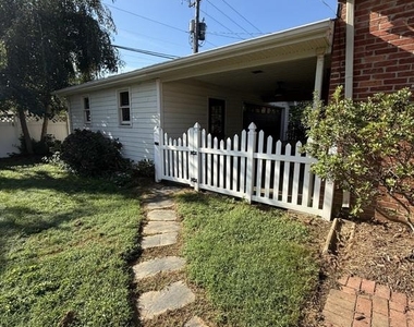 446 Hanson Avenue - Photo Thumbnail 32