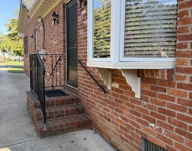 446 Hanson Avenue - Photo Thumbnail 27