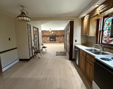 446 Hanson Avenue - Photo Thumbnail 16