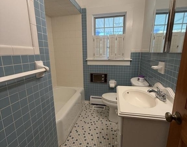 446 Hanson Avenue - Photo Thumbnail 10