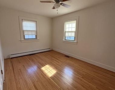 446 Hanson Avenue - Photo Thumbnail 12