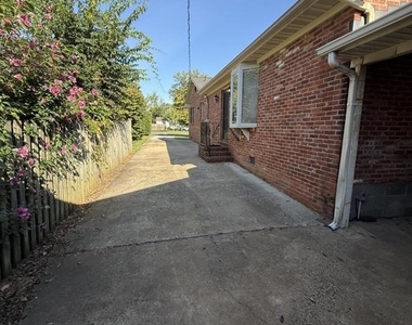 446 Hanson Avenue - Photo Thumbnail 26