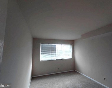 401 Armistead Street - Photo Thumbnail 6