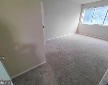 401 Armistead Street - Photo Thumbnail 5