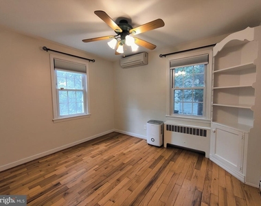 2416 S Culpeper Street - Photo Thumbnail 9