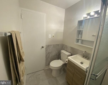 1121 Arlington Boulevard - Photo Thumbnail 11
