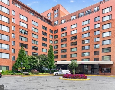 1011 Arlington Boulevard - Photo Thumbnail 20