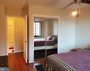 1011 Arlington Boulevard - Photo Thumbnail 13