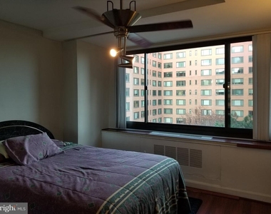1011 Arlington Boulevard - Photo Thumbnail 11