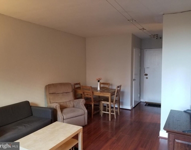 1011 Arlington Boulevard - Photo Thumbnail 6