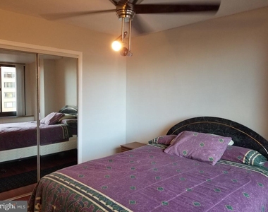 1011 Arlington Boulevard - Photo Thumbnail 14