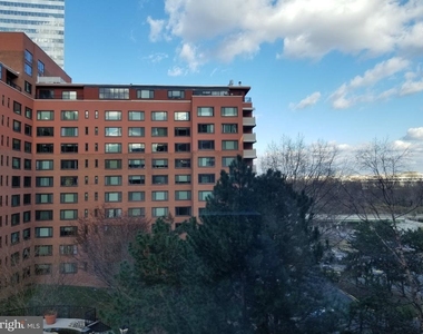 1011 Arlington Boulevard - Photo Thumbnail 18