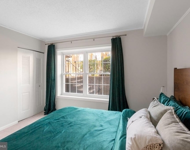 969 S Rolfe Street - Photo Thumbnail 7