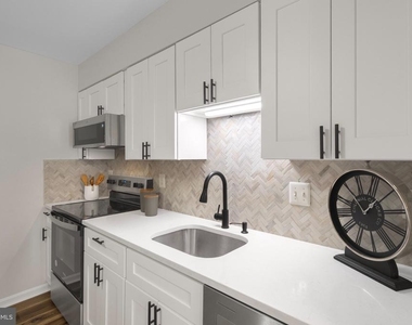 969 S Rolfe Street - Photo Thumbnail 38