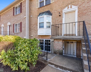 969 S Rolfe Street - Photo Thumbnail 1