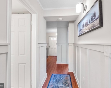 969 S Rolfe Street - Photo Thumbnail 10
