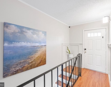 969 S Rolfe Street - Photo Thumbnail 4