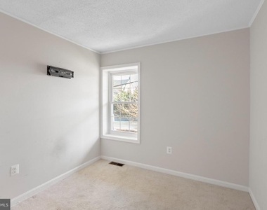 969 S Rolfe Street - Photo Thumbnail 15