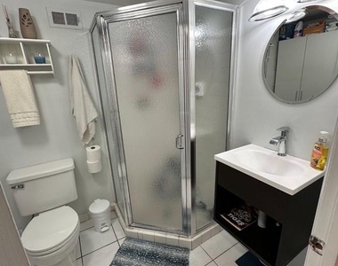 3021 S Buchanan Street - Photo Thumbnail 34