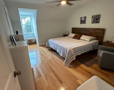 3021 S Buchanan Street - Photo Thumbnail 13