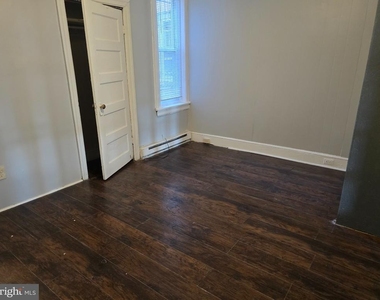 204 N 57th Street - Photo Thumbnail 2