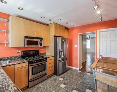 126 Ripka Street - Photo Thumbnail 7