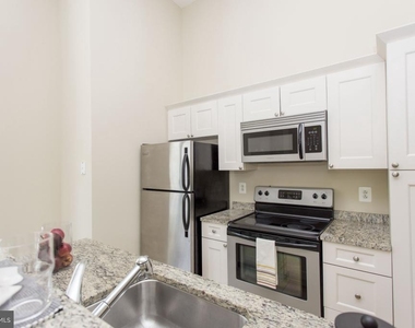 230 N 21st Street - Photo Thumbnail 2