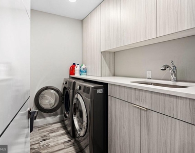 1516 Cambridge Street - Photo Thumbnail 15