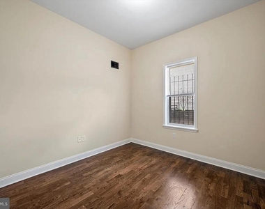 1315 N 19th Street - Photo Thumbnail 12